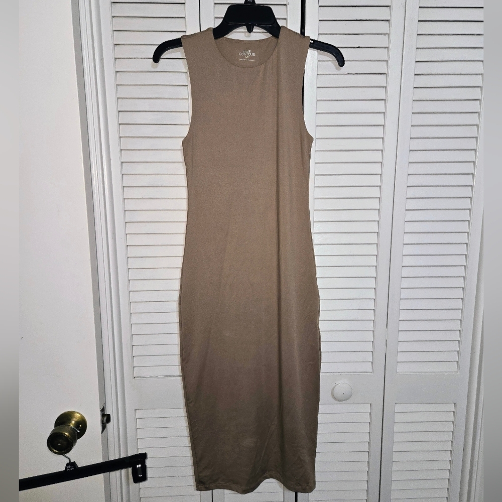 SWS Contour Women's S Tan Sleeveless Dress